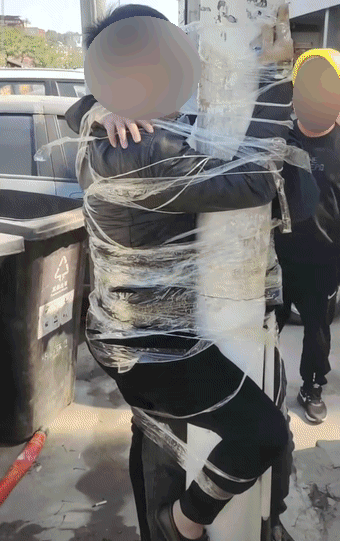 2239aa3ff5204c27edc6c74b2e12b52f.gif