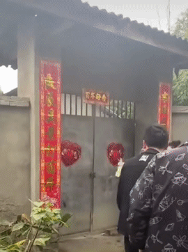 94a4b5840a1c602d7a90f24cc7700562.gif