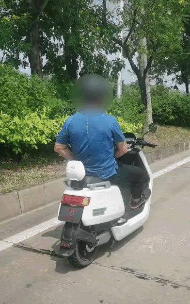 f839129d06c65e68a2a794d5471589b3.gif
