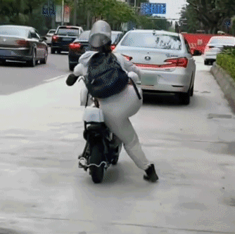 e0debff36f31220366c6fc67e5bec3c9.gif
