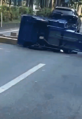 5e1c7de0ecaf5c10f2e4682503198192.gif