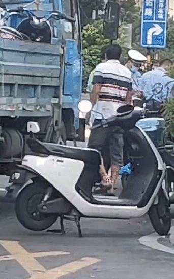 ce41d236c5040684564caaadf9c6dbd0.gif