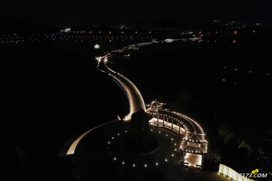 dda2b49779a776671aff1d735c733508.jpg