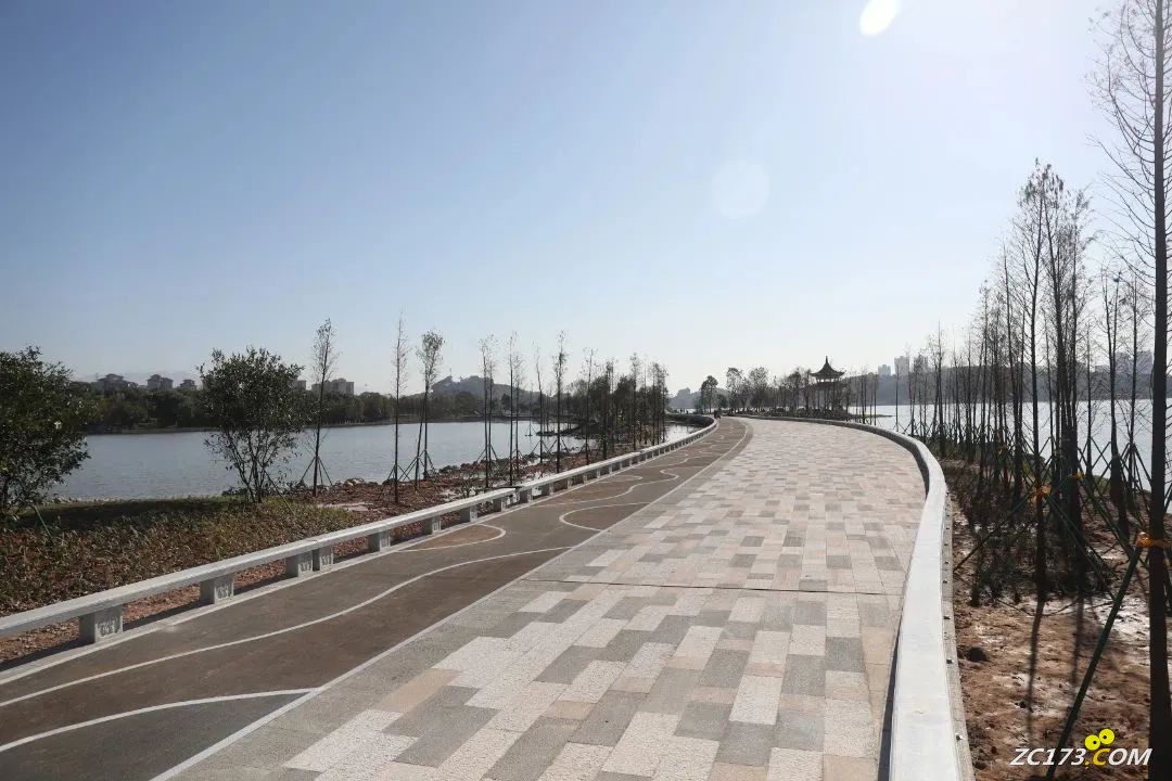 60e0a35899cd84464322619ee2a74681.jpg