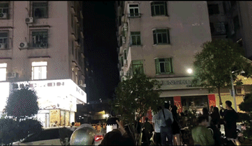 2368bda923e4b3033a8c7e2244fbae08.gif