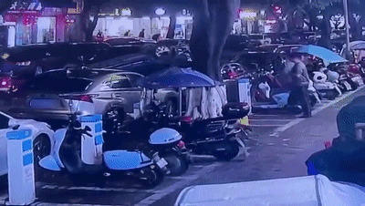 d50ecf521df5d158e3173d102b55adb9.gif