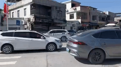 59c5fbee6b3e302f52f437acb2715ff2.gif