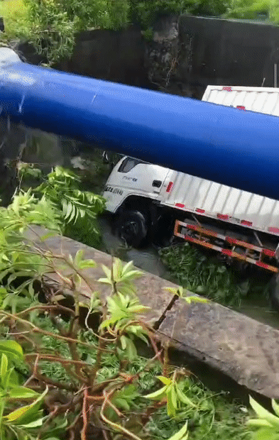 eb0cf8c35e758927e4241a000ee9c288.gif