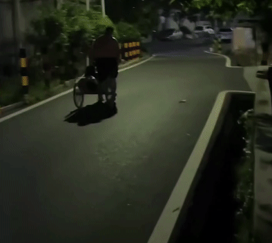 70323ba48875a63716a90ebc84089088.gif