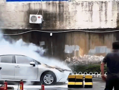 6bc54ca0fb2340e4c2b5f55aa27675b6.gif