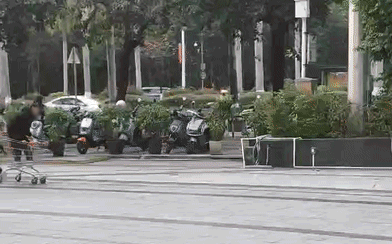 3792b2d09709eed8a12f64a8c7cdc87d.gif