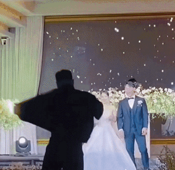 8b5df1a896ddf92bab013c625c702331.gif
