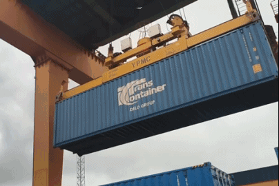 0353e2c9fd0dcb6d432baf79178c975d.gif