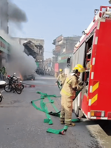 0984cf9a3939ffc3f2c3fb344c4cbb89.gif