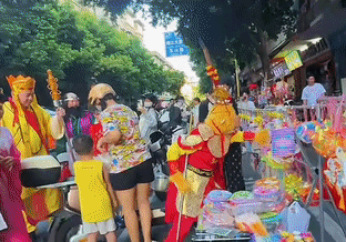 25446ddc3e669560ac9fbddd7815d603.gif