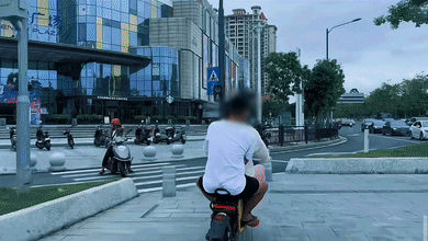 a54e13f967353d5a959e7b6bfee75ce3.gif