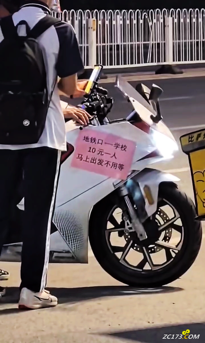 63b5d2aa6167f1088f5a68583a63eac1.png