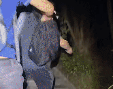 dba8e4aa3d3542b96672f9dc052173e9.gif
