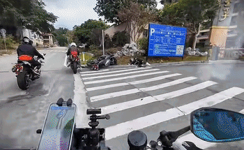 546753729586a85acdd732bf1e39a013.gif