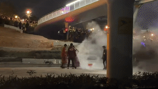 4e0f70d0cbc3768d0c06f739ef4e32b3.gif