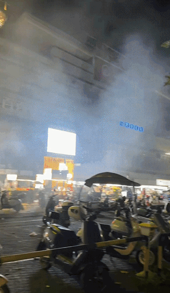 6e65d3511fd01804820b24937d02ec27.gif