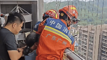 95b92e08e99e1689aa8de8d4d2beb47d.gif